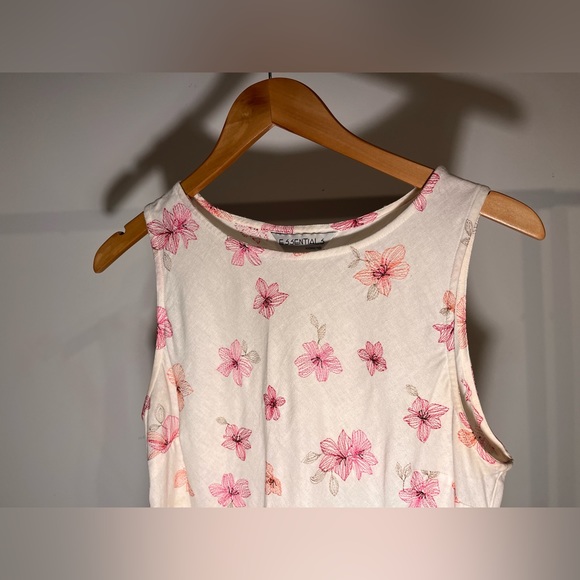 Floral Embroidered Linen Blend Tank - Picture 2 of 6
